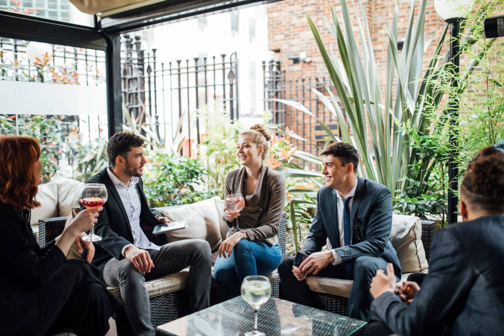 LâchezPrise, agence événementielle en Bretagne, organise vos événements d’entreprise de A à Z : anniversaires d’entreprise, soirées partenaires, team building et séminaires.